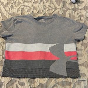 Under Armour cropped grey shirt
